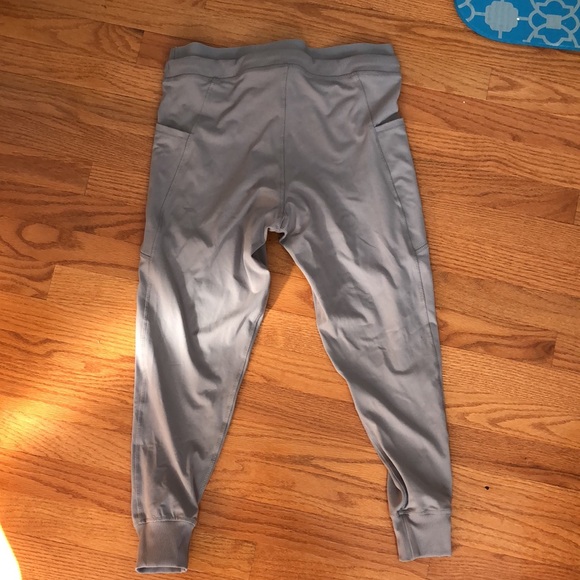 Mono B Capri Leggings/Joggers with pockets - Picture 5 of 5